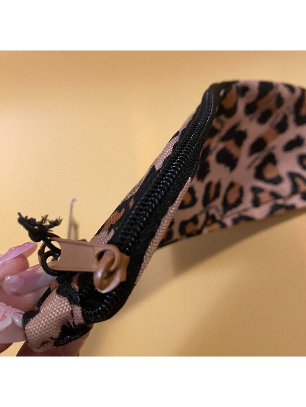 Kendall + Kylie Leopard Print Multi Use Pouch Cosmetic Makeup Bag Pencil Case - Picture 2 of 4